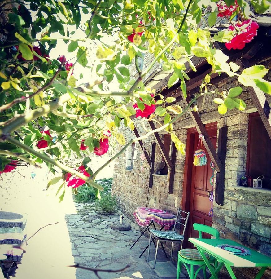 Morfeas Guesthouse Papigko Exterior foto